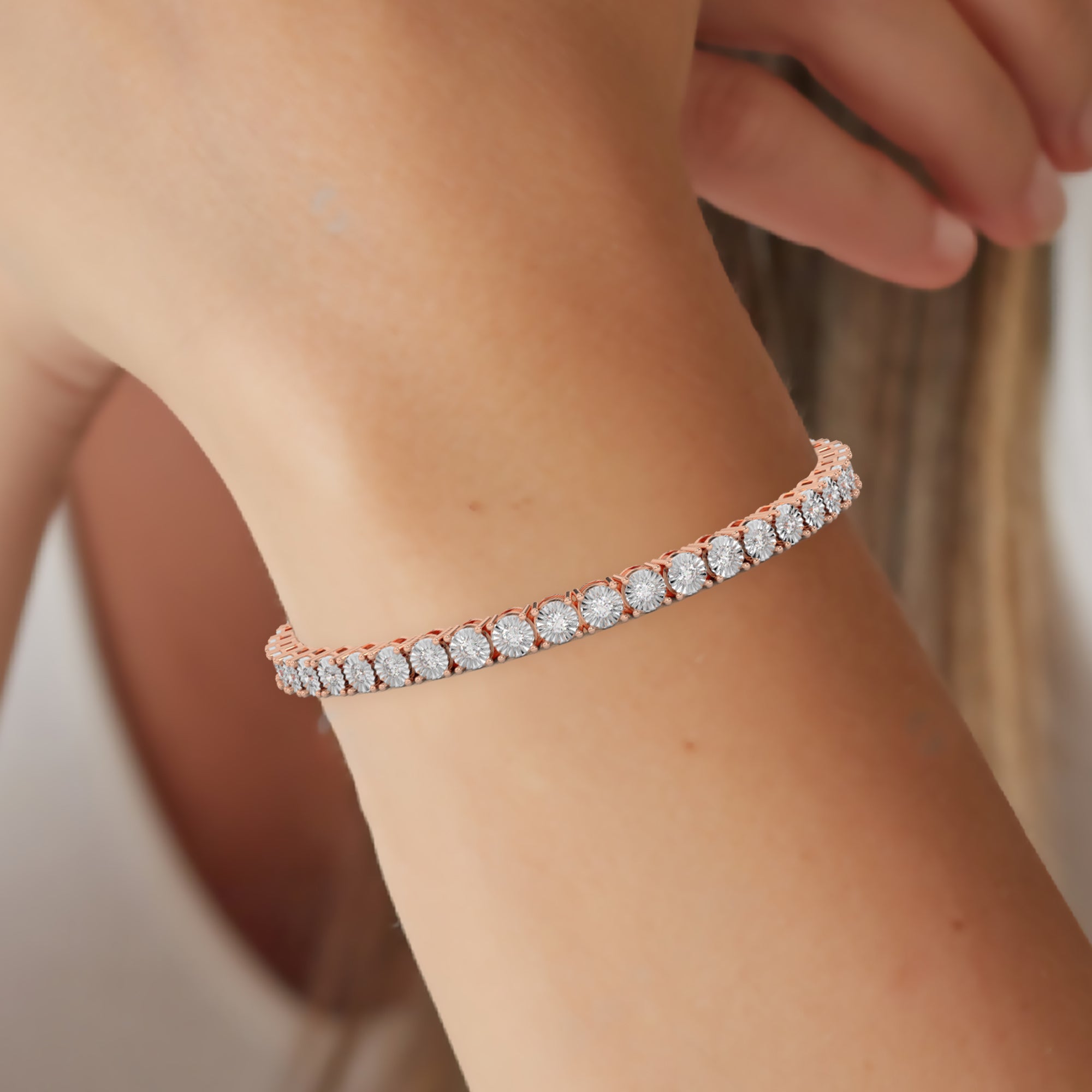 0.93 Cttw Certified Diamond Shared Prong Tennis Bracelet In 14KT Gold - Fehu Jewels