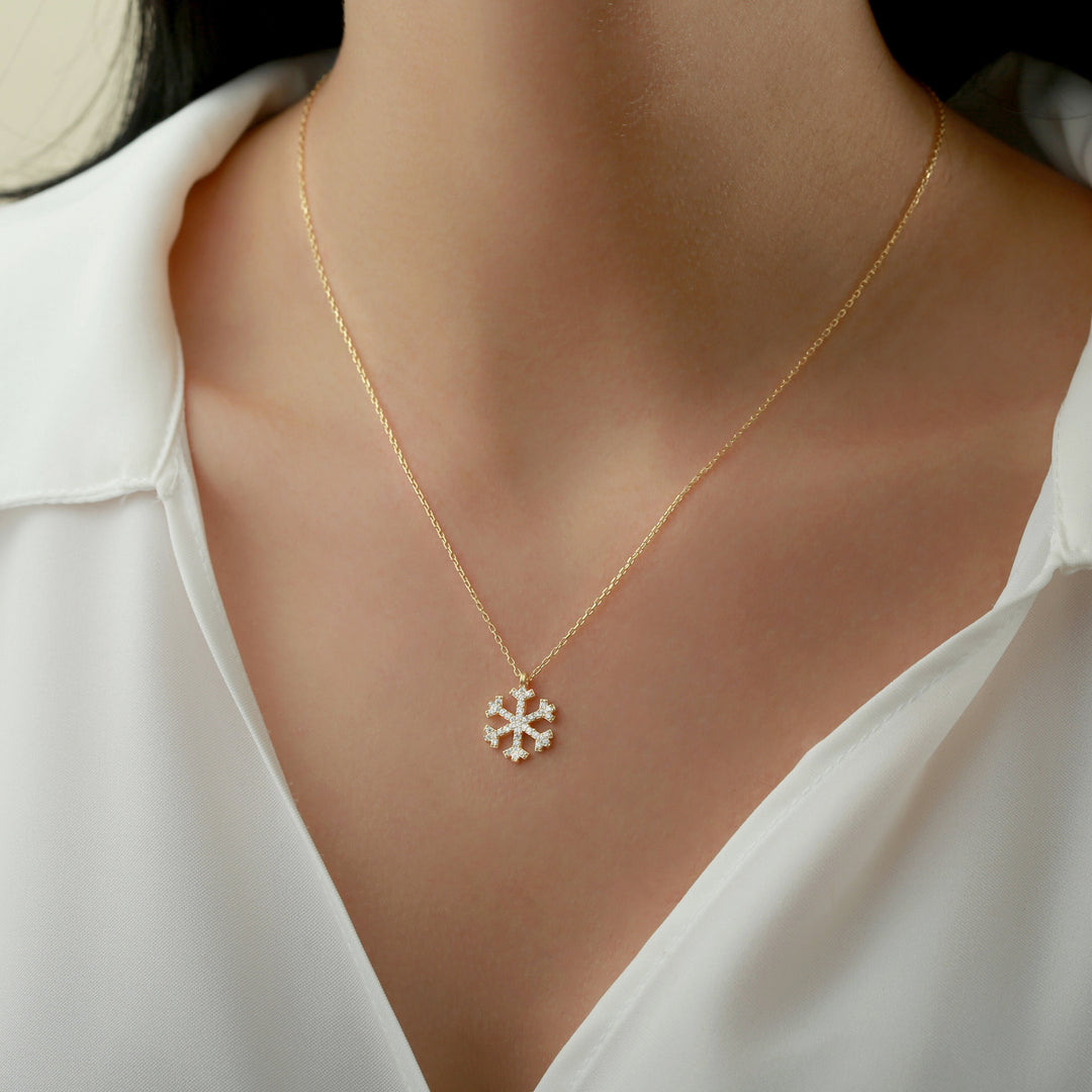 0.25 Carat Natural Diamond Snowflake Pendant Necklace for Christmas Gift | 14KT Gold